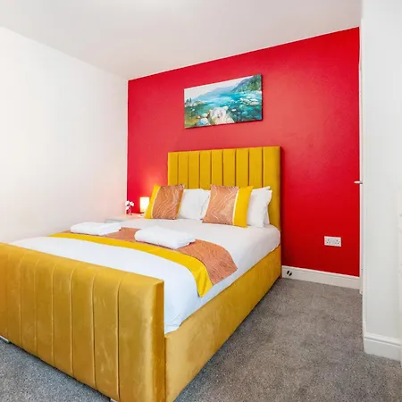 Apartment New! Stylish 5-bed In Stockton-on-tees By With Us, Perfect For Contractors & Large Groups, Free Parking!