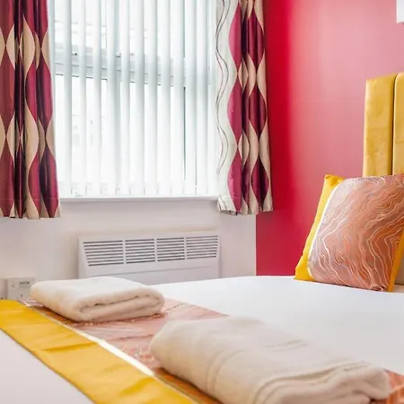 Appartement New! Stylish 5-bed In Stockton-on-tees By With Us, Perfect For Contractors & Large Groups, Free Parking!
