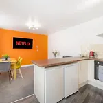 Apartment New! Stylish 5-bed In Stockton-on-tees By With Us, Perfect For Contractors & Large Groups, Free Parking! *