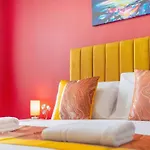 New! Stylish 5-bed In Stockton-on-tees By With Us, Perfect For Contractors & Large Groups, Free Parking! Apartment Thornaby on Tees