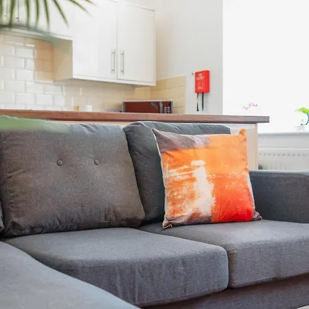 New! Stylish 5-bed In Stockton-on-tees By With Us, Perfect For Contractors & Large Groups, Free Parking! *