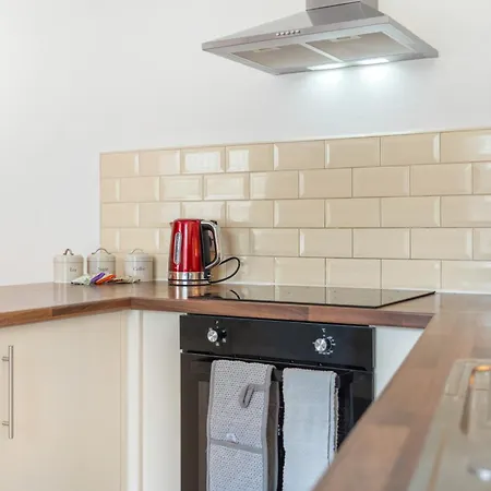 公寓 New! Stylish 5-bed In Stockton-on-tees By With Us, Perfect For Contractors & Large Groups, Free Parking! *