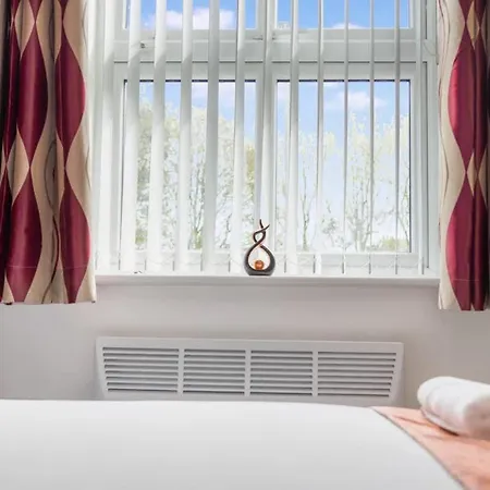 Appartement New! Stylish 5-bed In Stockton-on-tees By With Us, Perfect For Contractors & Large Groups, Free Parking! *